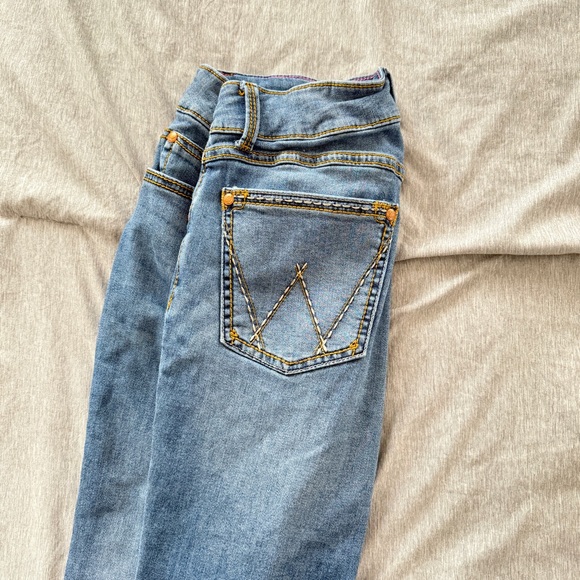 Wrangler Retro Mae Light Blue Bootcut Jeans with Yellow Stitching - Picture 5 of 9